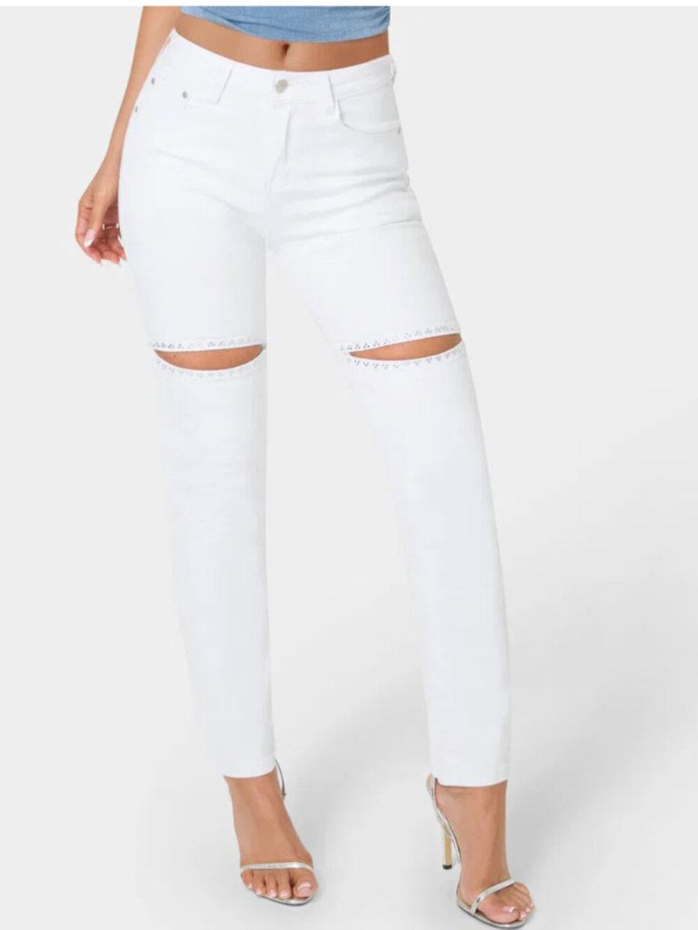 NWT Bebe White Straight-Leg Jeans with rhinestone sparkle Knee Slits Sz 6